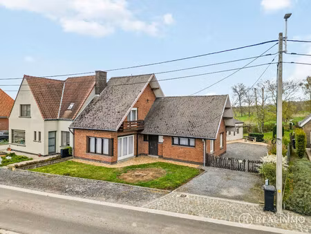 huis te koop in kluisbergen met 4 slaapkamers