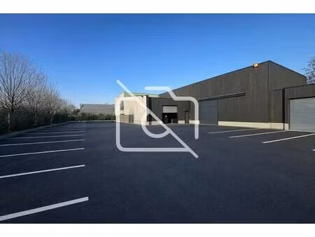 location entrepôt creteil 94000 860m²