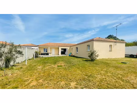 chaumes en retz - maison contemporaine au calme  à deux pas