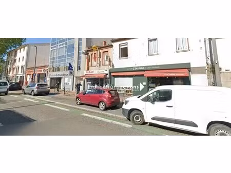 location commerce 427 m²