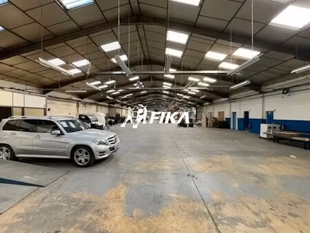 vente local d'activités 2 641 m²