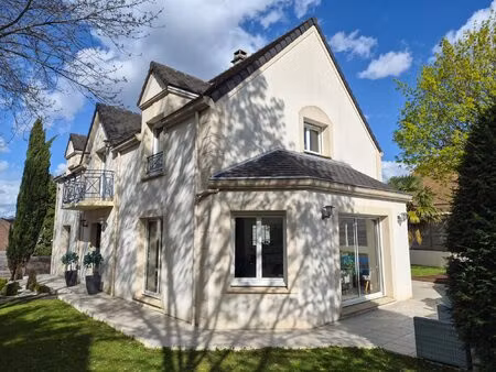familiale de standing avec piscine