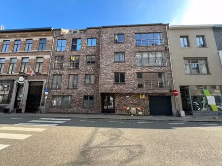 modern  ruim appartement met 2 ruime slaapkamers in centrum tienen