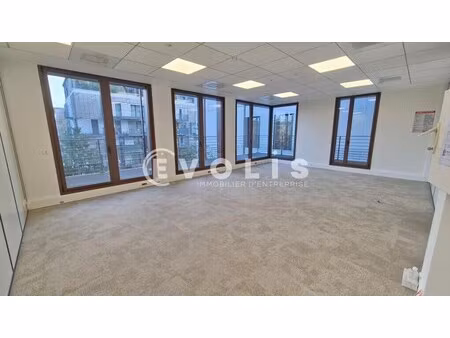 location bureaux 17 m² à 650 m²