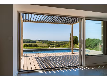 rénovation moderne à la vue exceptionnelle