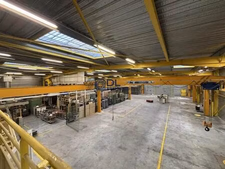 vente entrepôt 1 483 m²