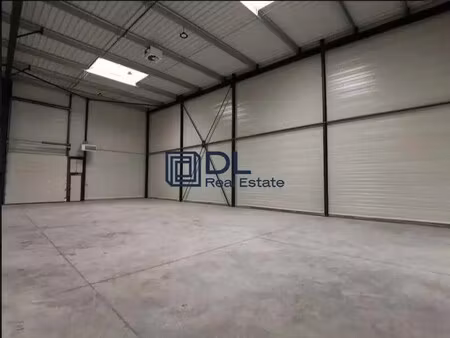 vente entrepôt 1 804 m²