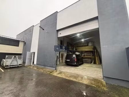 vente entrepôt 600 m²