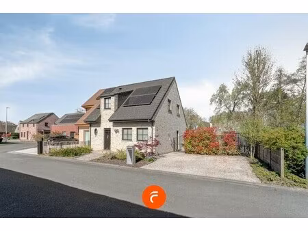 huis te koop in harelbeke met 3 slaapkamers