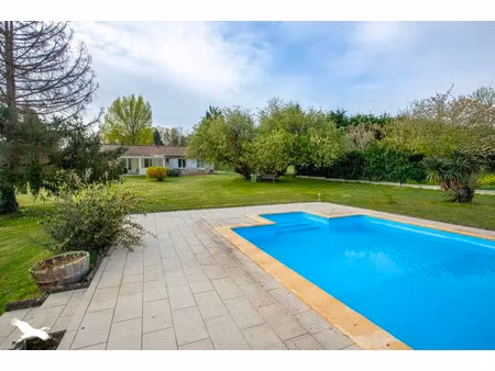 vente maison 6 pièces 109 m² à sadirac (33670)  379 000 €