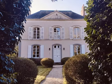 vente maison 8 pièces 180 m² à evron (53600)  399 000 €