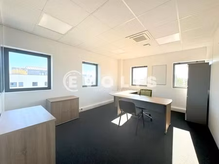 location bureaux 167 m²