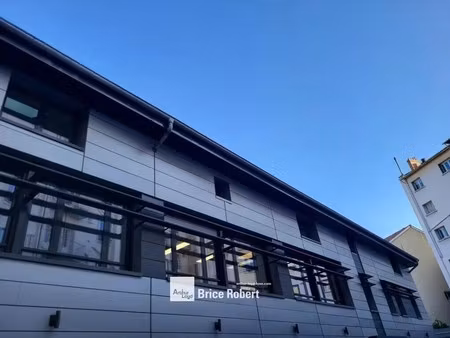 location bureaux 198 m²