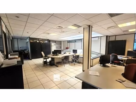 location bureaux 140 m²