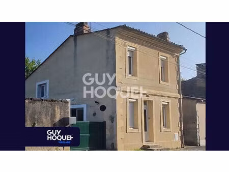 maison en pierre avec jardin au calme