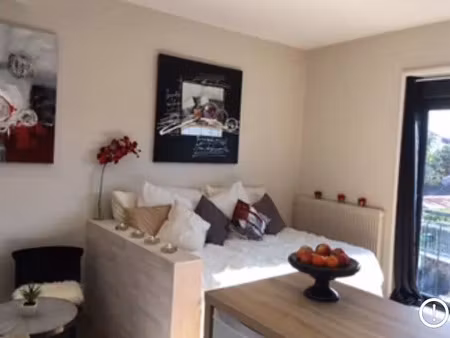 location appartement 1 pièce 28 m² à la teste-de-buch (33115)