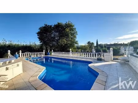 viager occupé grande maison + duplex avec piscine en vente à m