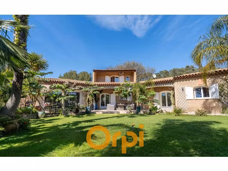 maison carqueiranne 170 m² t-5 à vendre  1 495 000 €