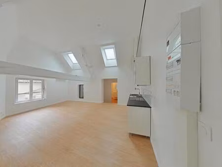 location appartement 3 pièces 67m² ste maure de touraine 37800