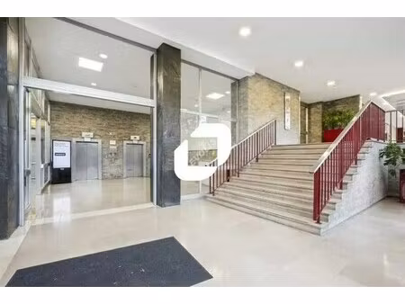 location bureaux 1 528 m²