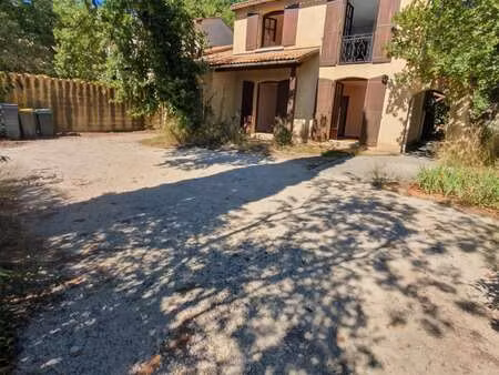 vente maison aux angles (30133) : à vendre / 109m² les angles