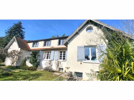 charmante maison de 150 m²  4 chambres à thomery