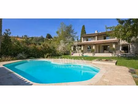 villa avec piscine grasse (06)