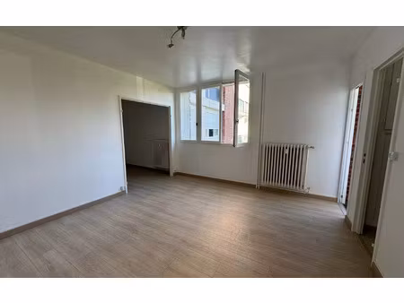appartement amiens 74 m² t-4 à vendre  113 400 €