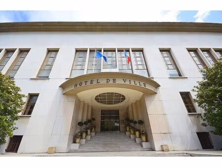 location commerce 45 m²