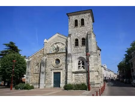 location commerce fresnes 94260 260m²