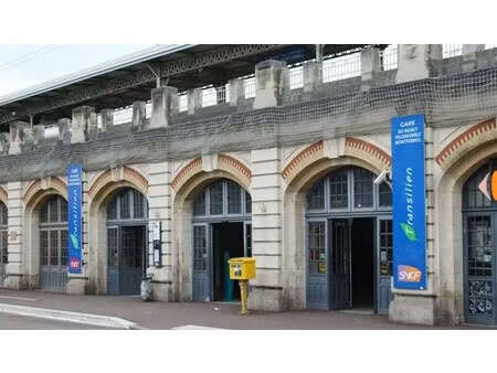 location commerce 90 m²