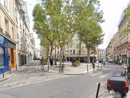 location commerce 124 m²