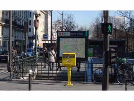 location commerce paris 75013 949m²