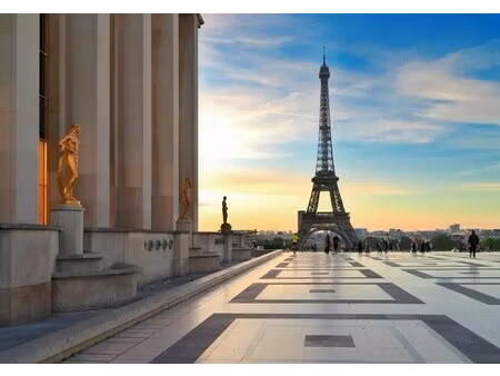 location commerce 154 m²