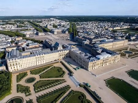 location commerce versailles 78000 235m²