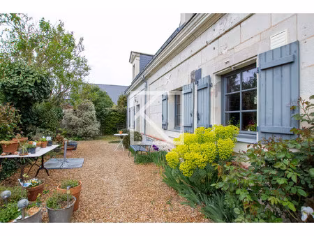 jolie longère rénovée dans ce village prisé des bords de loi