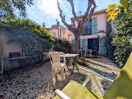 exclusivité maison de village avec jardin  la bastidonne.