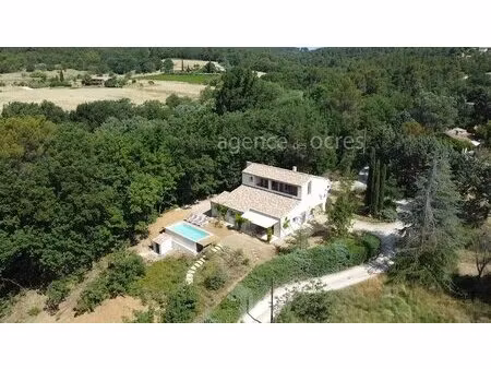 belle maison de campagne 170 m² avec vue luberon  grand terrain et garage. roussillon...