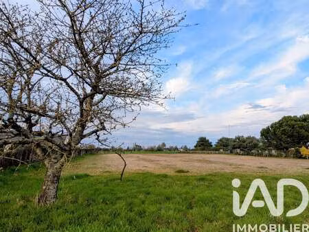 vente terrain à beaufort-en-vallee (49250) : à vendre / 1840m² beaufort-en-vallee