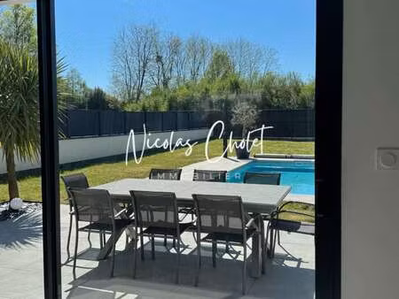 vente maison piscine au lion-d'angers (49220) : à vendre piscine / 115m² le lion-d'angers