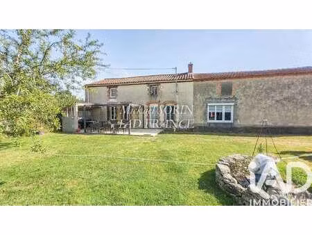 vente maison à la chaize-le-vicomte (85310) : à vendre / 122m² la chaize-le-vicomte
