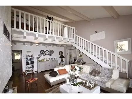 très belle villa avec 3000m2 de terrain