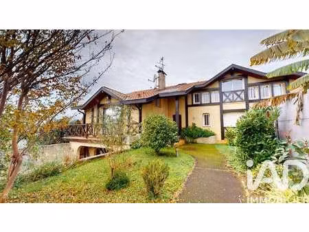 vente maison à saint-vincent-de-tyrosse (40230) : à vendre / 205m² saint-vincent-de-tyross