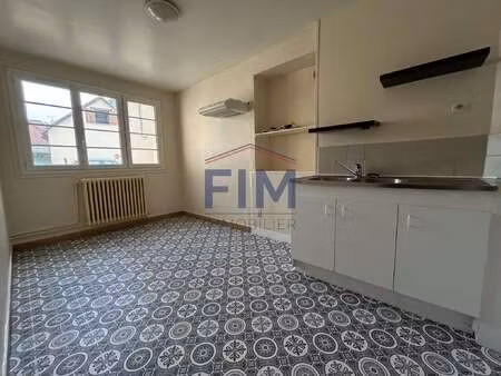 location appartement 2 pièces à foucarmont (76340) : à louer 2 pièces / 39m² foucarmont