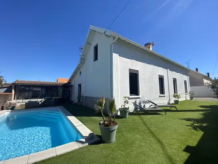 vente maison 6 pièces 247 m² à ruelle-sur-touvre (16600)  449 000 €