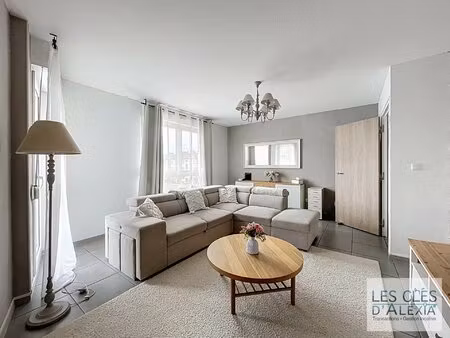 appartement familial t4 de 79 m² – centre-ville givors