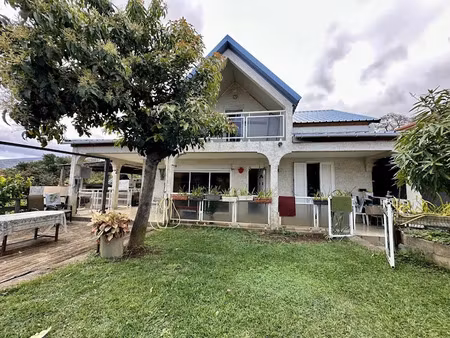 vente maison 5 pièces 140 m² à bois de nefles saint paul (97411)  465 000 €