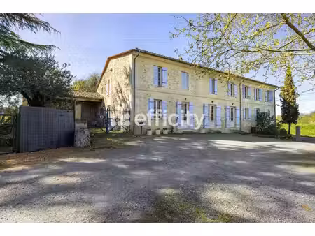 maison 7 pièces - 325 m²