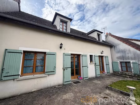 vente maison 6 pièces 146.07 m² à saint-amand-montrond (18200)  153 990 €