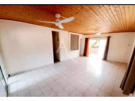 location appartement 4 pièces 81.24 m² à le lorrain (97214)  790 €